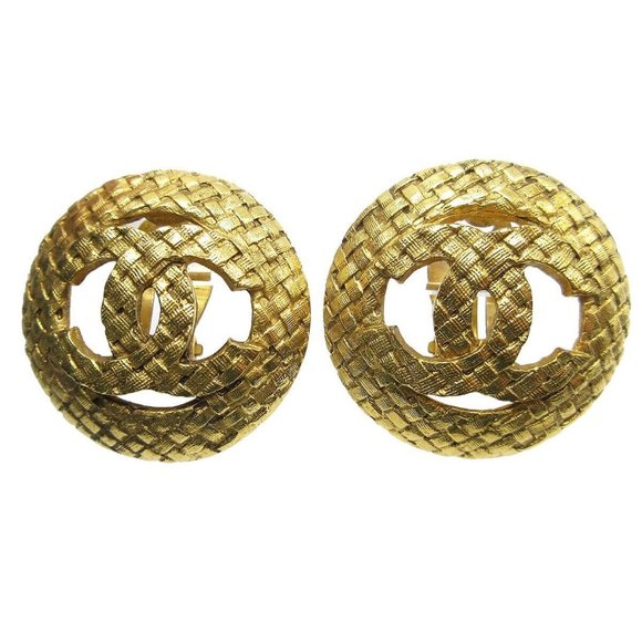 CHANEL CC Logos Button Motif Earrings Quilted Gold-plated Clip-On - Picture 1 of 5